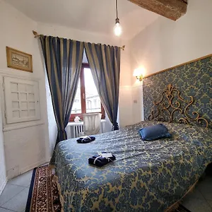 La Sede Dell'arte Monolocale E In Torre Medievale Vicino A Duomo E Piazza Signoria Florencia